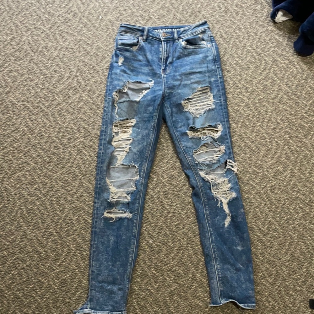 Size 00 American Eagle  Mom Jeans